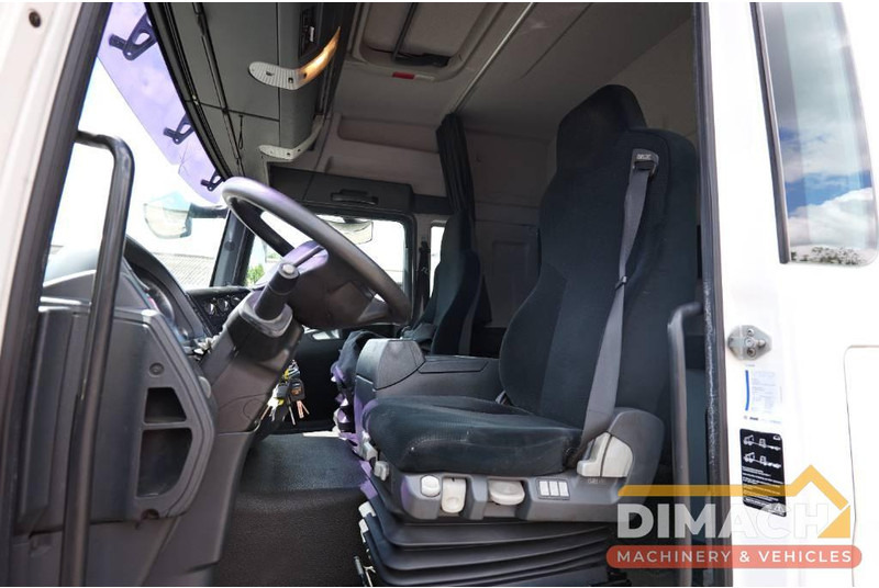 MAN TGM 12.290 wissellaadbak laadklep -loadlift MAN TGM met renova wissel laaldbak systeem ( BDF ) airco TOP !!verhuiswagen - Dobozos felépítményű teherautó: 4 kép. MAN TGM 12.290 wissellaadbak laadklep -loadlift MAN TGM met renova wissel laaldbak systeem ( BDF ) airco TOP !!verhuiswagen - Dobozos felépítményű teherautó: 4 kép.