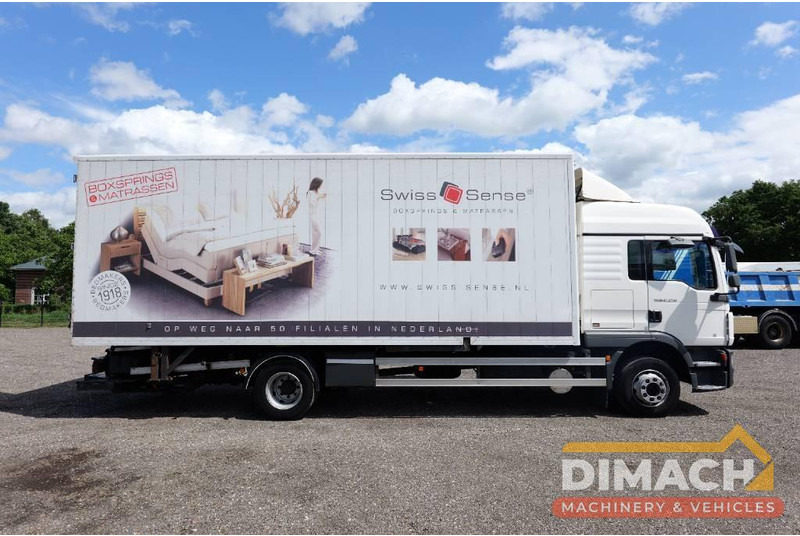 MAN TGM 12.290 wissellaadbak laadklep -loadlift MAN TGM met renova wissel laaldbak systeem ( BDF ) airco TOP !!verhuiswagen - Dobozos felépítményű teherautó: 2 kép. MAN TGM 12.290 wissellaadbak laadklep -loadlift MAN TGM met renova wissel laaldbak systeem ( BDF ) airco TOP !!verhuiswagen - Dobozos felépítményű teherautó: 2 kép.