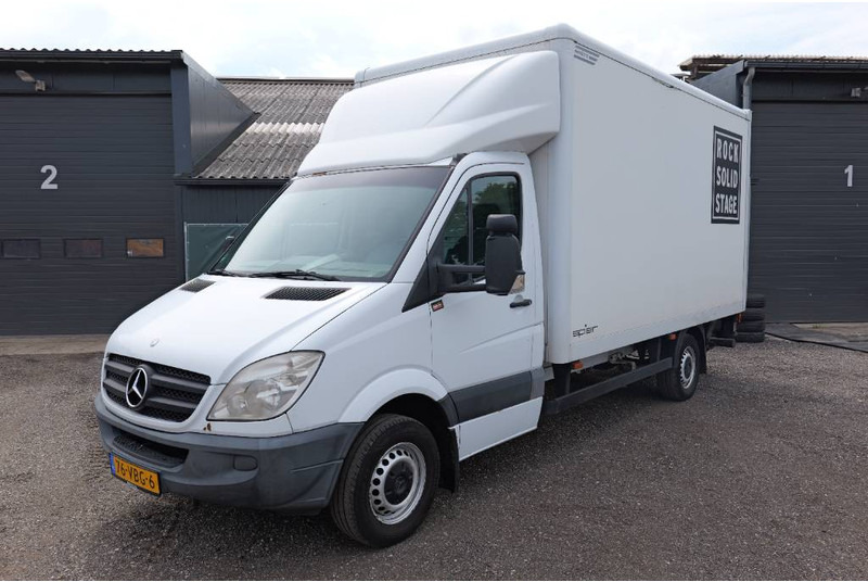 Mercedes-Benz Sprinter 311 CDI laadklep ladebordwand euro 4 - Dobozos kisteherautó: 1 kép. Mercedes-Benz Sprinter 311 CDI laadklep ladebordwand euro 4 - Dobozos kisteherautó: 1 kép.