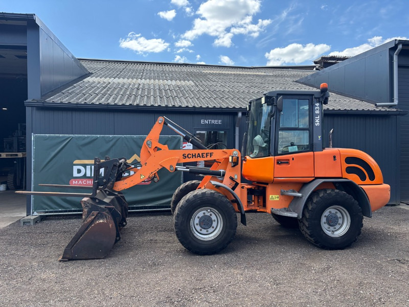 Schaeff SKL 834 Terex, bucket forks - Gumikerekes homlokrakodó: 1 kép. Schaeff SKL 834 Terex, bucket forks - Gumikerekes homlokrakodó: 1 kép.