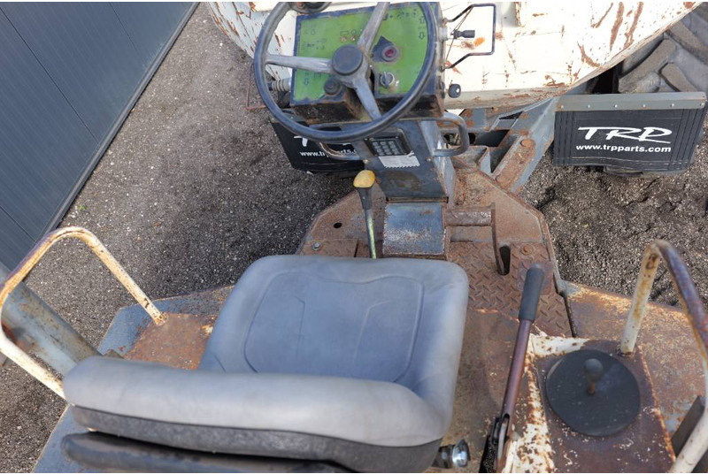 Terex PS 6000 power swivel skip 4x4 Cummins engine - Csuklós dömper: 4 kép. Terex PS 6000 power swivel skip 4x4 Cummins engine - Csuklós dömper: 4 kép.