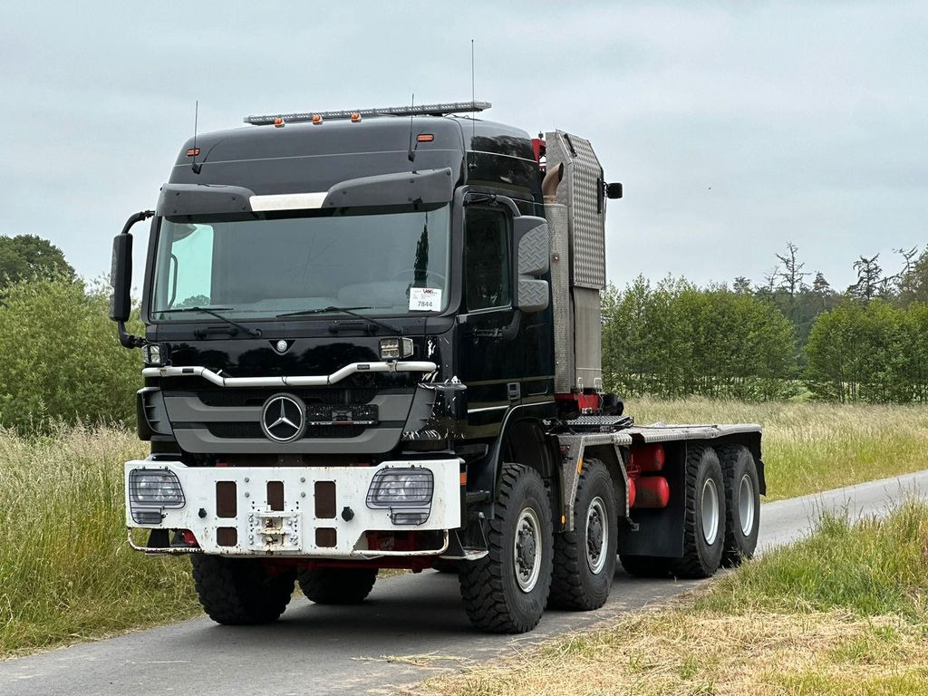 Nyergesvontató Mercedes-Benz MP3 4860 8x8 TITAN V8 Retarder: 1 kép.