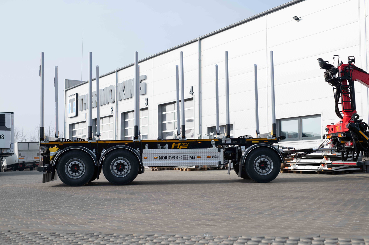 Hydrofast Przyczepa 3 - osiowa / 3 axles trailer for timber transport / 3 Achsen Anhänger für Holztransport - Rönkszállító pótkocsi: 4 kép. Hydrofast Przyczepa 3 - osiowa / 3 axles trailer for timber transport / 3 Achsen Anhänger für Holztransport - Rönkszállító pótkocsi: 4 kép.