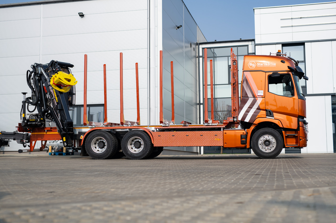 RENAULT TRUCKS C P6X4 Loglift 125 Z 93 C P6X4 Loglift + 125 Z 93 - Rönkszállító teherautó, Elektromos teherautó: 1 kép. RENAULT TRUCKS C P6X4 Loglift 125 Z 93 C P6X4 Loglift + 125 Z 93 - Rönkszállító teherautó, Elektromos teherautó: 1 kép.