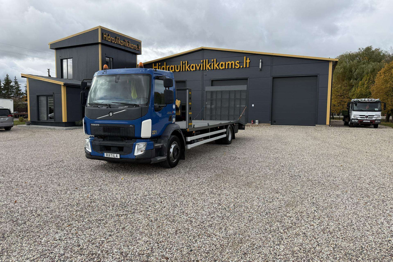 Volvo FL 250 - Autószállító teherautó: 2 kép. Volvo FL 250 - Autószállító teherautó: 2 kép.