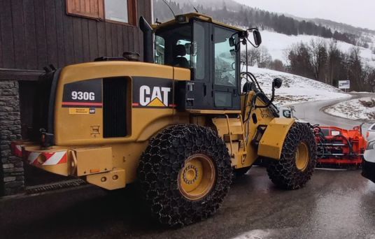 Caterpillar 930G - Gumikerekes homlokrakodó: 4 kép. Caterpillar 930G - Gumikerekes homlokrakodó: 4 kép.