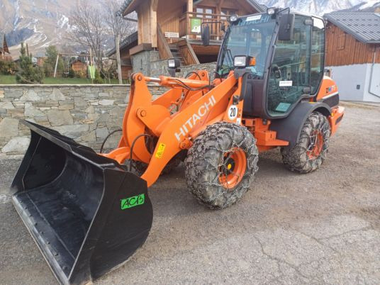 Hitachi zw75 - Mini homlokrakodó: 1 kép. Hitachi zw75 - Mini homlokrakodó: 1 kép.