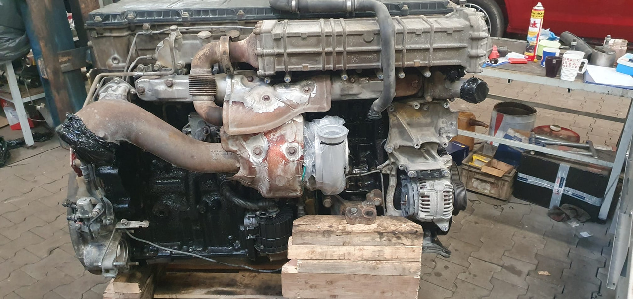 MERCEDES-BENZ om471 mp4 euro6 LA - Motor - Teherautó: 4 kép. MERCEDES-BENZ om471 mp4 euro6 LA - Motor - Teherautó: 4 kép.