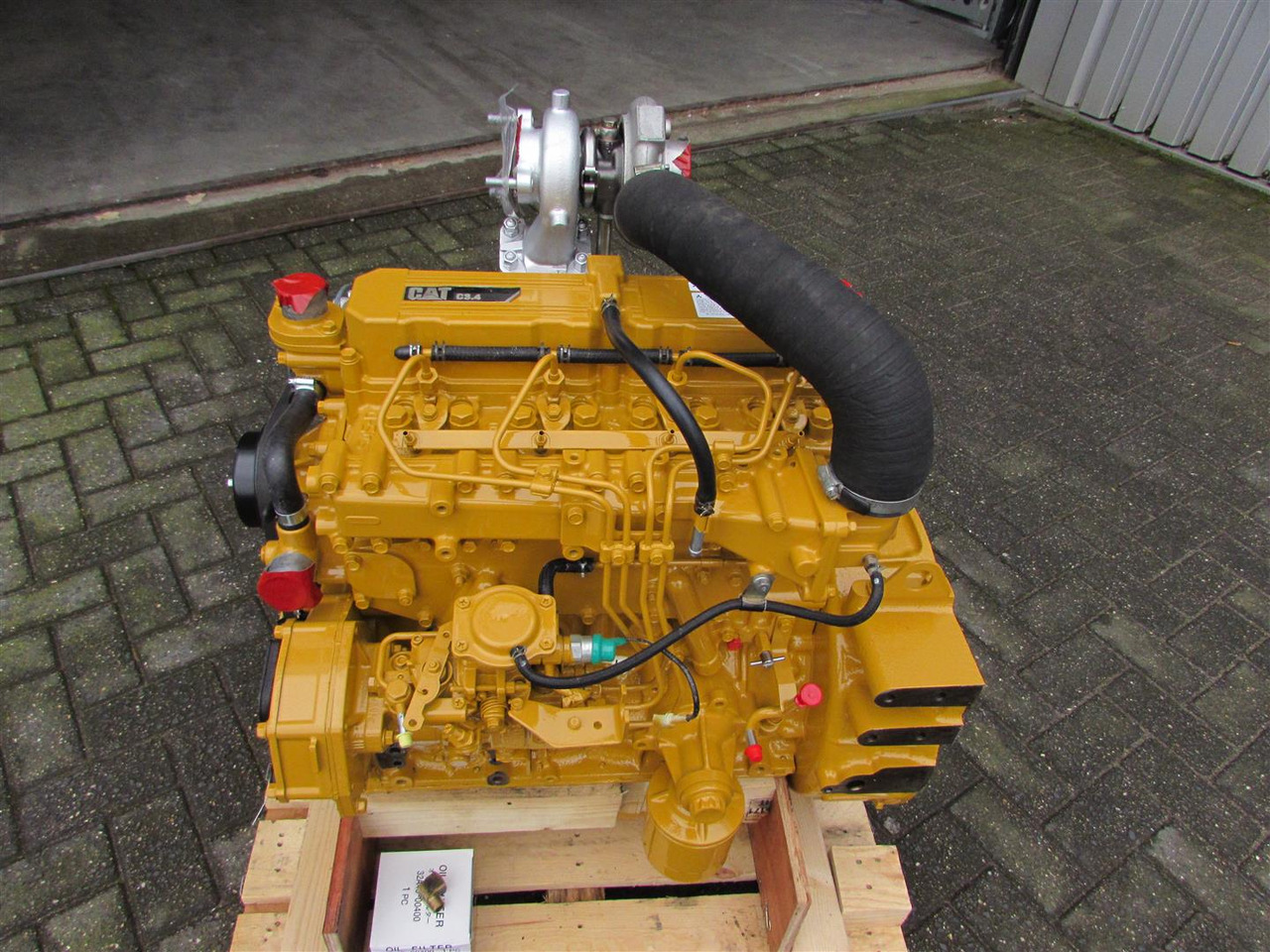 CATERPILLAR / MITSUBISHI RECON S4S-DT73CWL CAT C3.4 55kW-2500Rpm - Motor - Rakodógép: 1 kép. CATERPILLAR / MITSUBISHI RECON S4S-DT73CWL CAT C3.4 55kW-2500Rpm - Motor - Rakodógép: 1 kép.