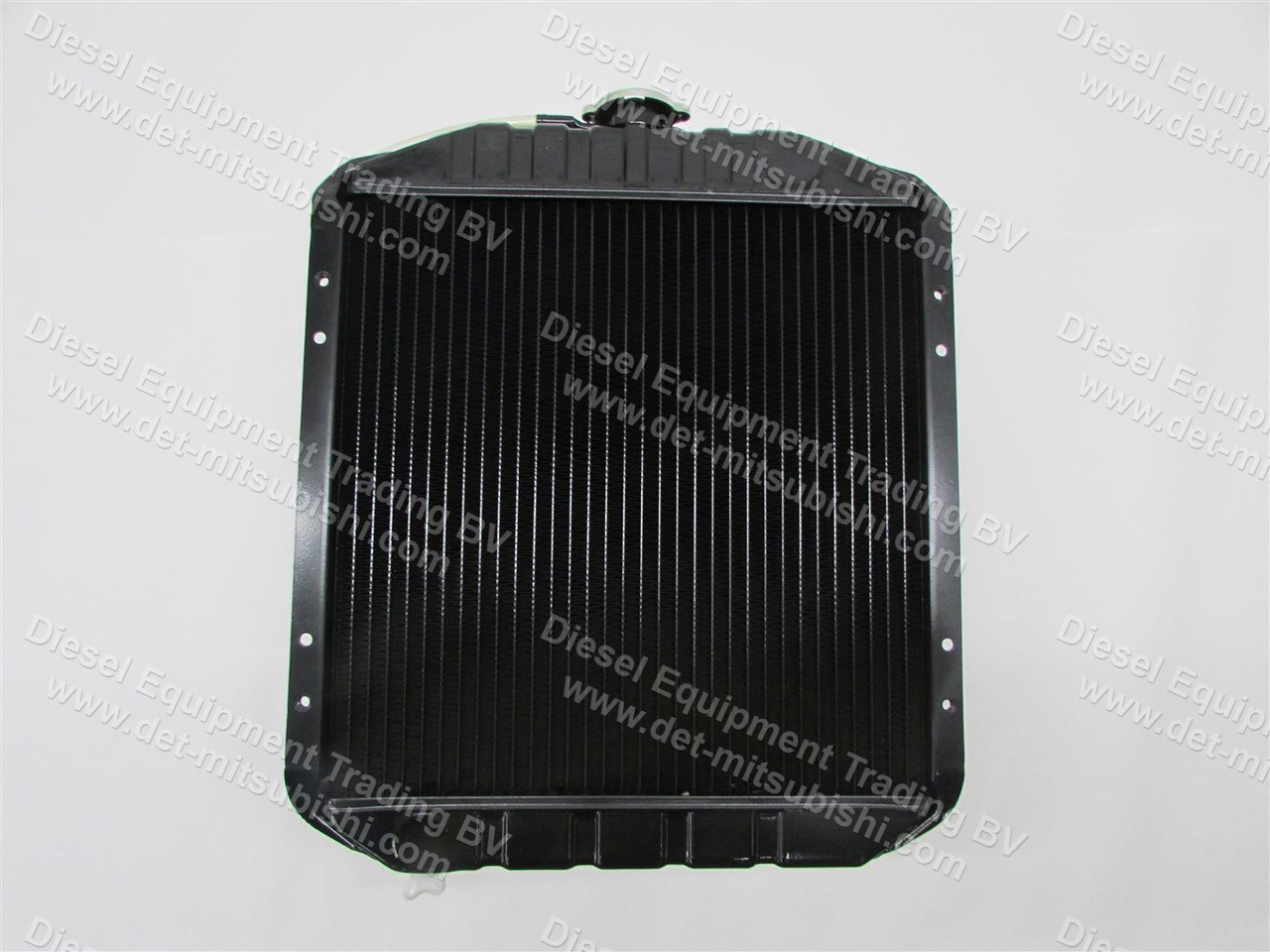 MITSUBISHI RADIATOR ASM; WATER S3L2 (COPPER) - Radiátor - Ipari gép: 2 kép. MITSUBISHI RADIATOR ASM; WATER S3L2 (COPPER) - Radiátor - Ipari gép: 2 kép.