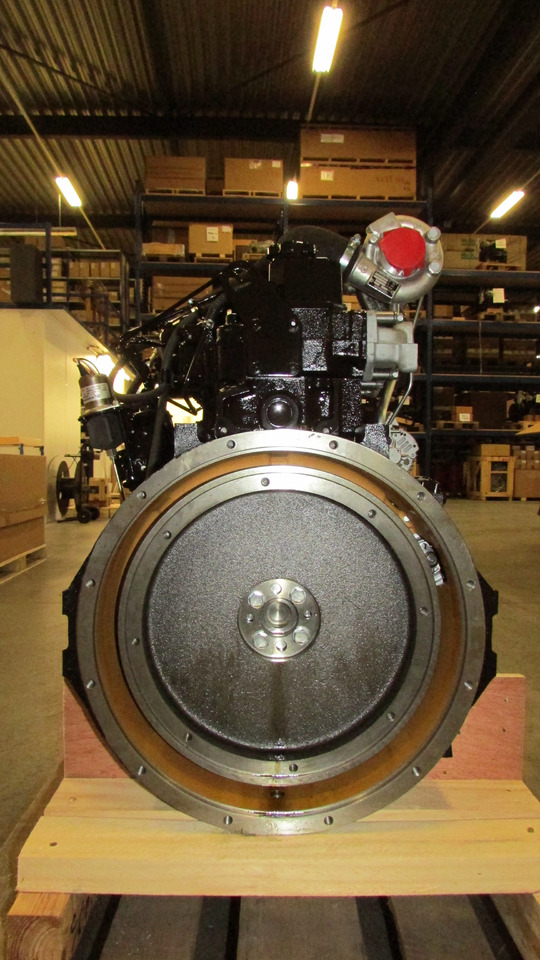 Mitsubishi New engine S4S-DT61SD(B) - Motor - Áramfejlesztő: 4 kép. Mitsubishi New engine S4S-DT61SD(B) - Motor - Áramfejlesztő: 4 kép.