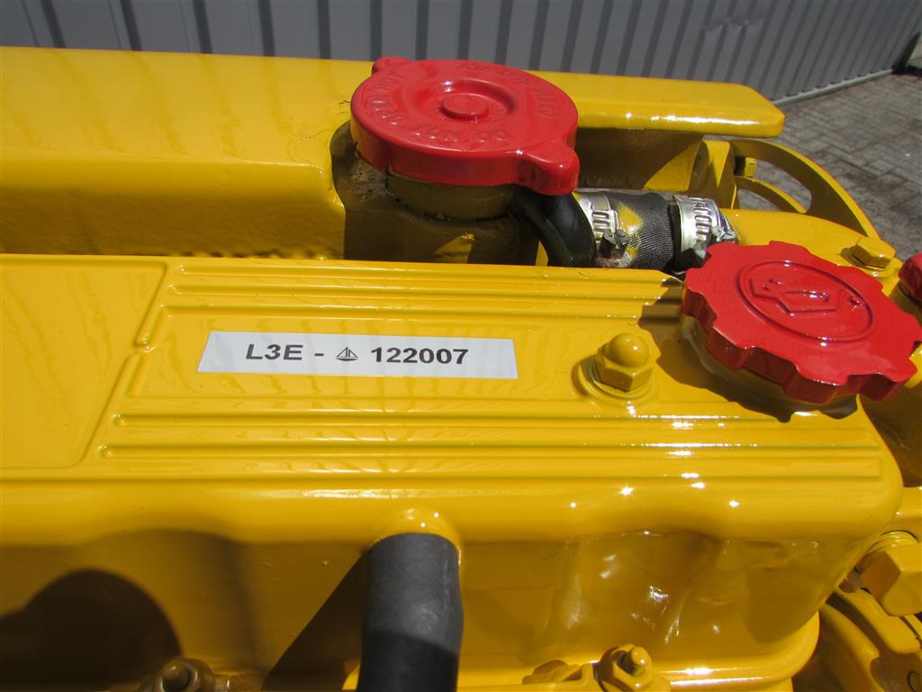 Mitsubishi/ Vetus based on RECON L3E engine Mitsubishi - Motor - Egyéb gépek: 3 kép. Mitsubishi/ Vetus based on RECON L3E engine Mitsubishi - Motor - Egyéb gépek: 3 kép.