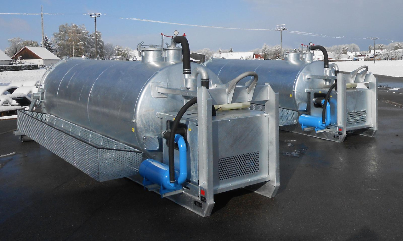 S-Vac 8.5 m³ Saugfass Druckfass Vacuum suction systems are are fully integrated at the HDD jobsite from today. - Tartály konténer: 4 kép. S-Vac 8.5 m³ Saugfass Druckfass Vacuum suction systems are are fully integrated at the HDD jobsite from today. - Tartály konténer: 4 kép.