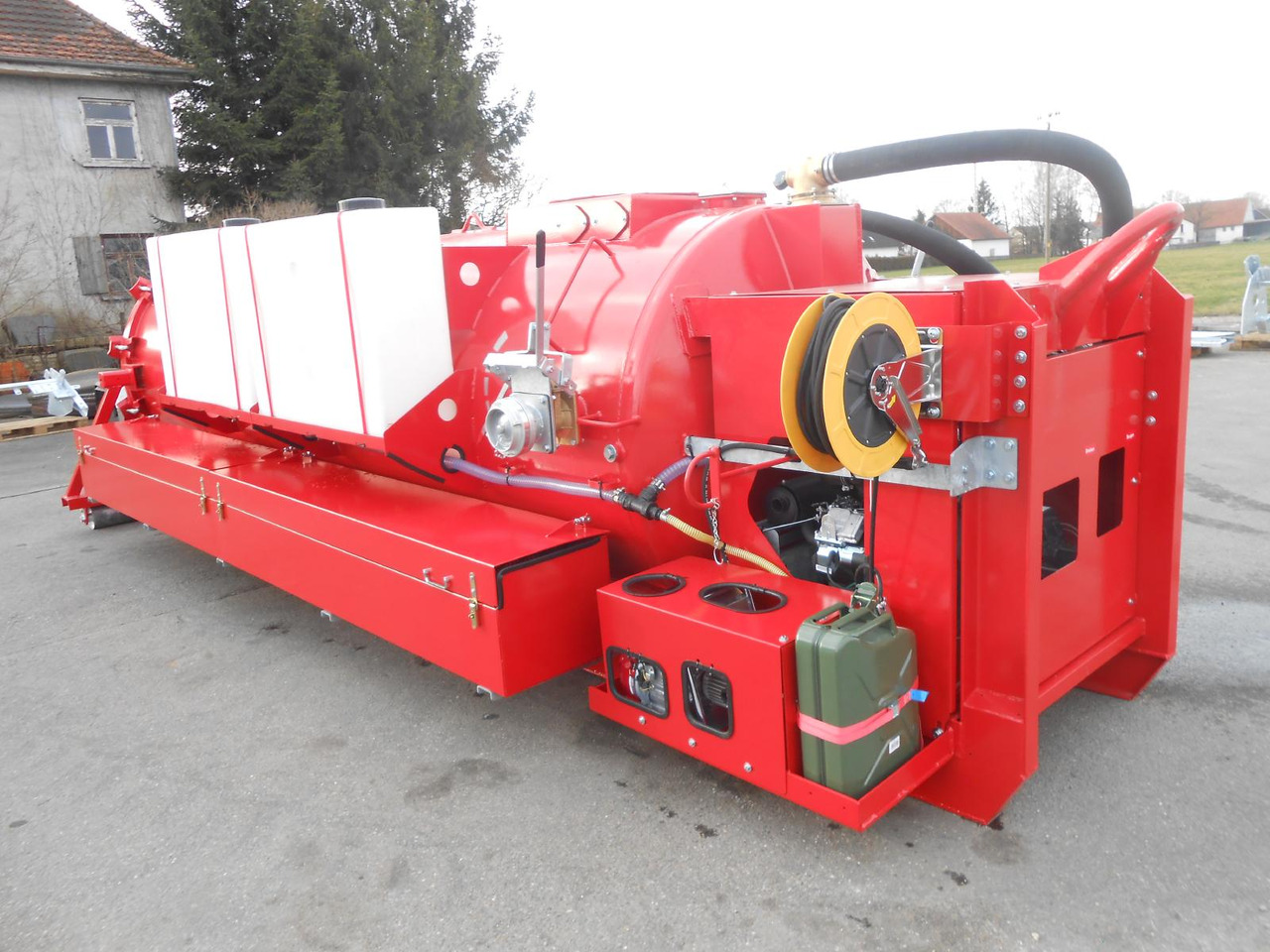 S-Vac 8.5m³ Saugfass Druckfass Vacuum suction systems are are fully integrated at the HDD jobsite from today. - Fúrógép: 1 kép. S-Vac 8.5m³ Saugfass Druckfass Vacuum suction systems are are fully integrated at the HDD jobsite from today. - Fúrógép: 1 kép.