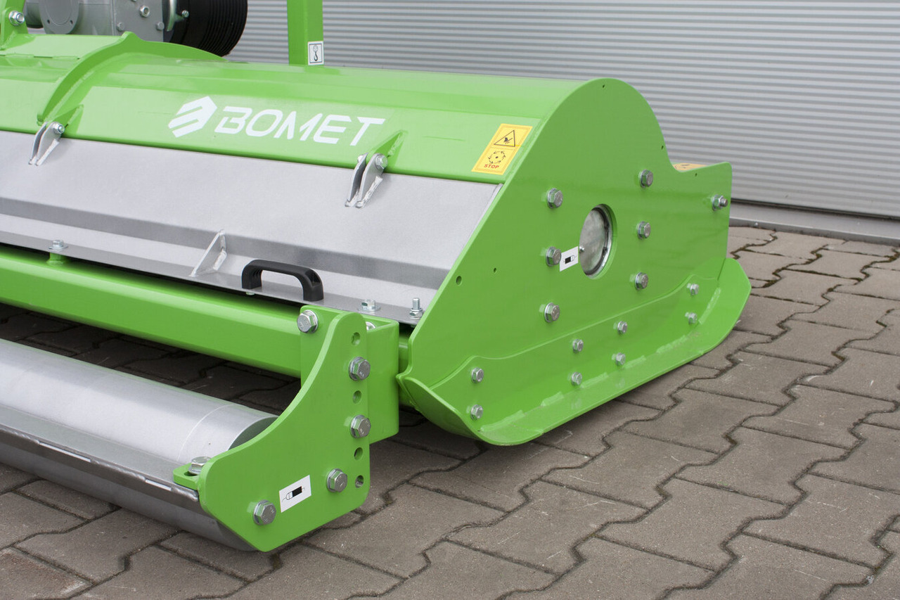Új Szárzúzó BOMET Schlegelmäher / Flail mower / Faucheuse à fléaux / Kosiarka bijakowa 2,8 m: 10 kép. Új Szárzúzó BOMET Schlegelmäher / Flail mower / Faucheuse à fléaux / Kosiarka bijakowa 2,8 m: 10 kép.