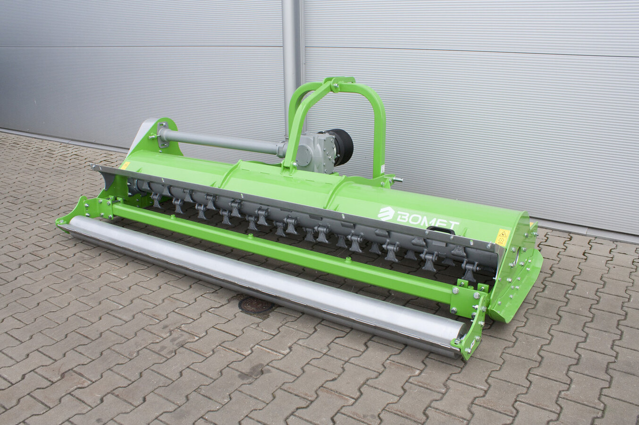 Új Szárzúzó BOMET Schlegelmäher / Flail mower / Faucheuse à fléaux / Kosiarka bijakowa 2,8 m: 8 kép. Új Szárzúzó BOMET Schlegelmäher / Flail mower / Faucheuse à fléaux / Kosiarka bijakowa 2,8 m: 8 kép.