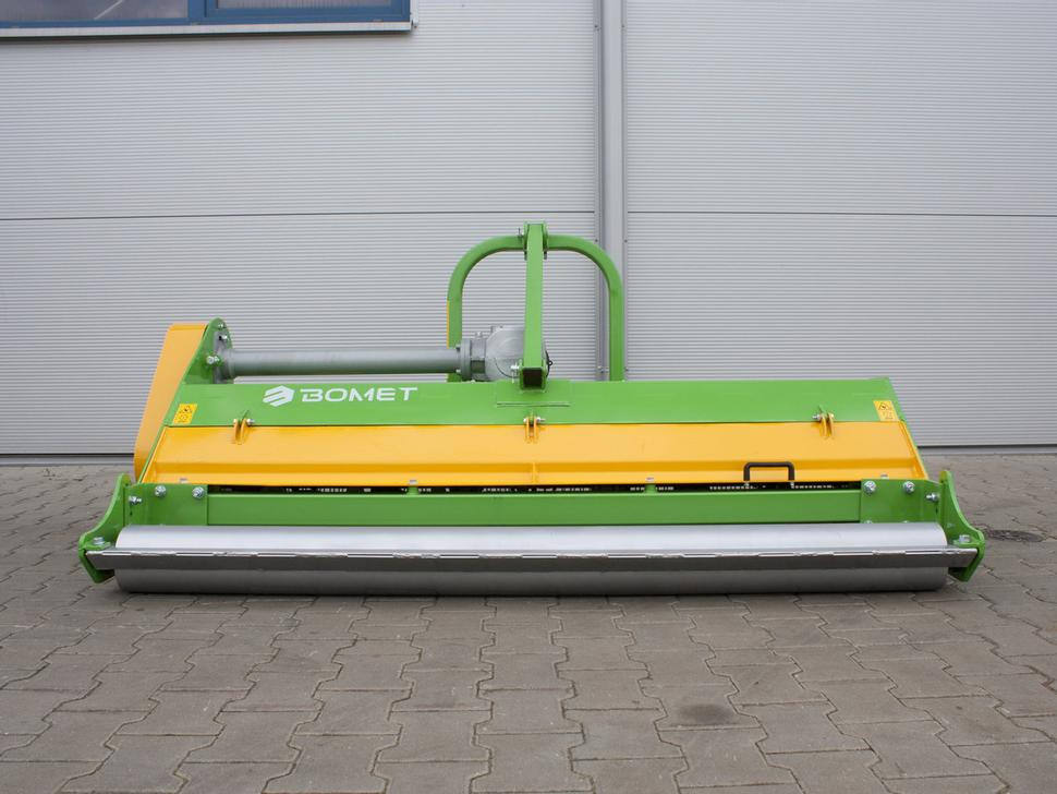 Bomet Schlegelmulcher / Flail mower / Faucheuse à fléaux / Condizionatore a flagelli / Мульчер / Kosiarka bijakowa Indus 2 m - Szárzúzó: 2 kép. Bomet Schlegelmulcher / Flail mower / Faucheuse à fléaux / Condizionatore a flagelli / Мульчер / Kosiarka bijakowa Indus 2 m - Szárzúzó: 2 kép.