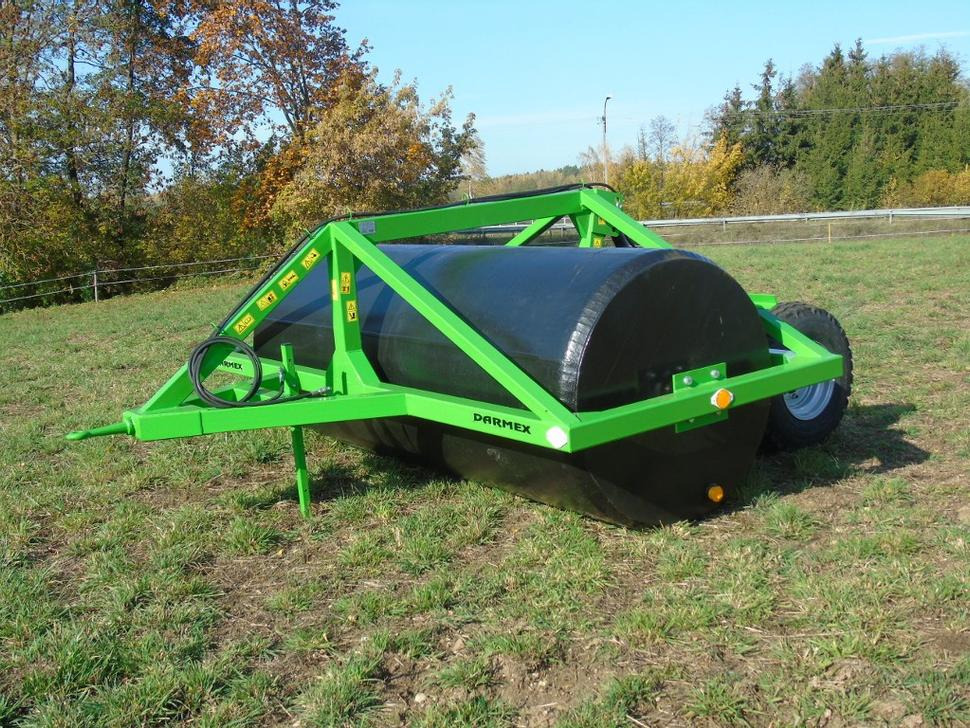 Darmex Wiesenwalze / Meadow roller / Rouleau de prairie / Rullo liscio / Каток луговой / Wał łąkowy - Mezőgazdasági hengerek: 1 kép. Darmex Wiesenwalze / Meadow roller / Rouleau de prairie / Rullo liscio / Каток луговой / Wał łąkowy - Mezőgazdasági hengerek: 1 kép.