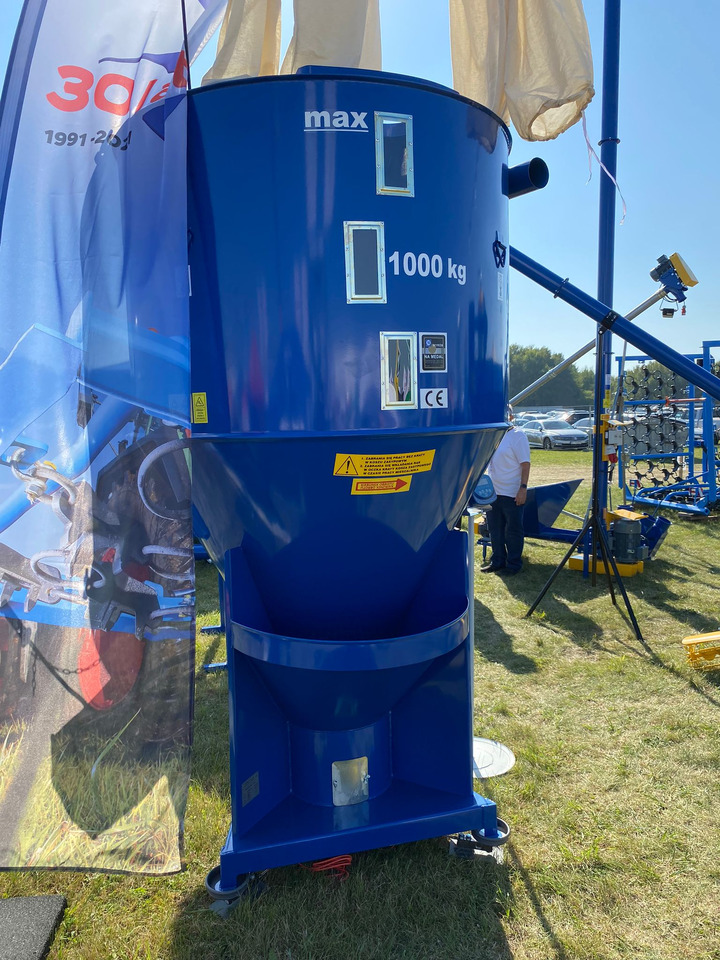 Dozamech Getreidemischanlage / Feed mixer / Melangeuse de fourrage / Miscelatore di mangime / Кормосмеситель / Mieszalnik H-033/2 1000 kg - Állattartás gépei: 1 kép. Dozamech Getreidemischanlage / Feed mixer / Melangeuse de fourrage / Miscelatore di mangime / Кормосмеситель / Mieszalnik H-033/2 1000 kg - Állattartás gépei: 1 kép.