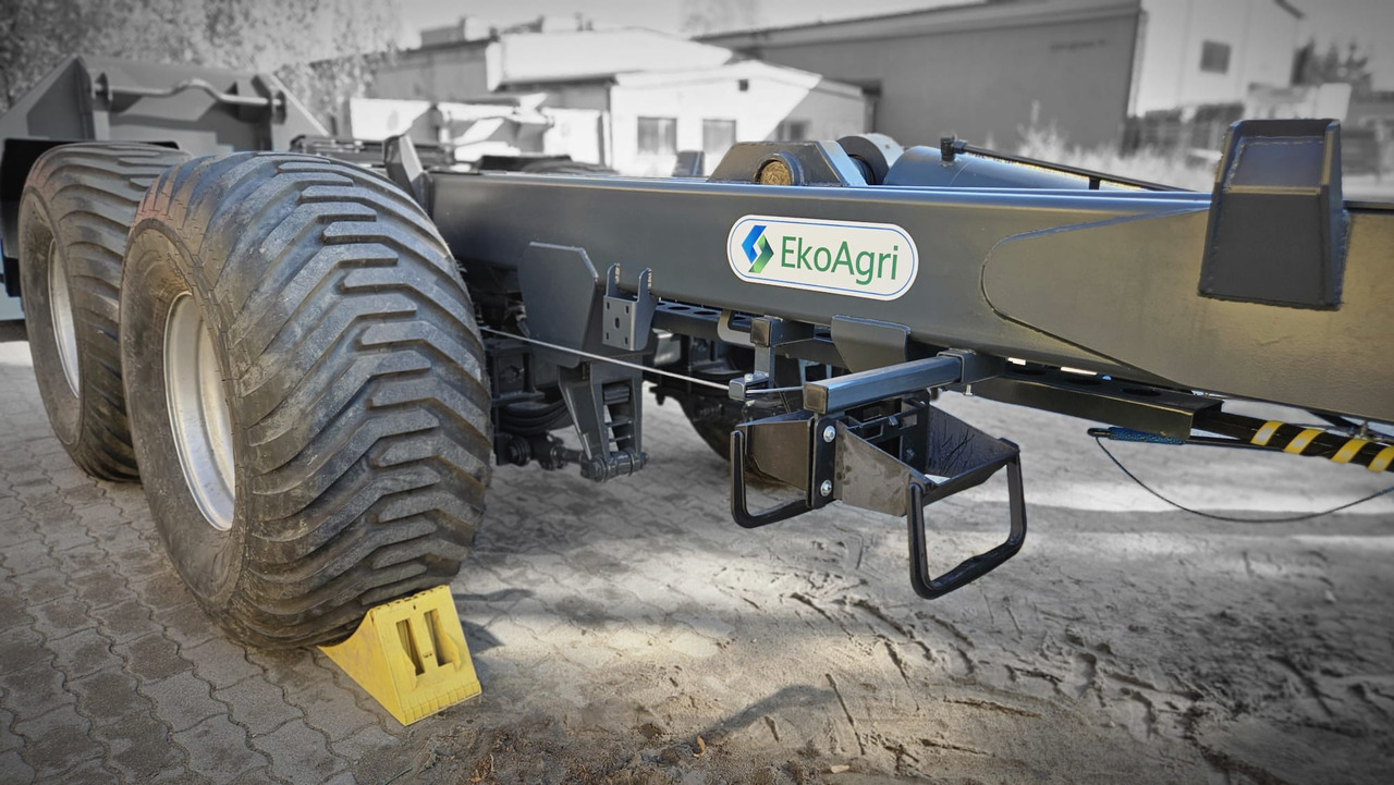 EkoAgri Hakenliftanhänger / Hooklift trailer / Remorque porte caisson / Remolque con gancho / Rimorchio a gancio /Przyczepa hakowa 18 t - Mezőgazdasági pótkocsi: 5 kép. EkoAgri Hakenliftanhänger / Hooklift trailer / Remorque porte caisson / Remolque con gancho / Rimorchio a gancio /Przyczepa hakowa 18 t - Mezőgazdasági pótkocsi: 5 kép.