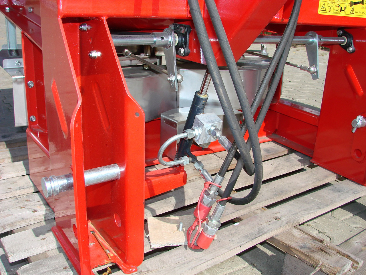 JAR-MET Düngerstreuer / Fertilizer spreader / Epandeur d'engrais / Rozsiewacz nawozów 1200 kg - Műtrágyaszóró: 2 kép. JAR-MET Düngerstreuer / Fertilizer spreader / Epandeur d'engrais / Rozsiewacz nawozów 1200 kg - Műtrágyaszóró: 2 kép.