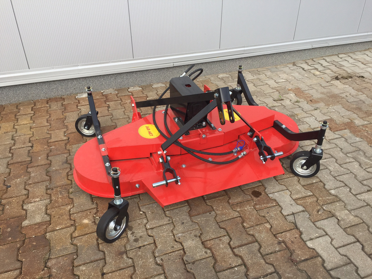 JAR-MET Orchard mower / Obstgartenmäher / Tondeuse verger / Kosiarka sadownicza 1,8 m - Fűkasza: 4 kép. JAR-MET Orchard mower / Obstgartenmäher / Tondeuse verger / Kosiarka sadownicza 1,8 m - Fűkasza: 4 kép.