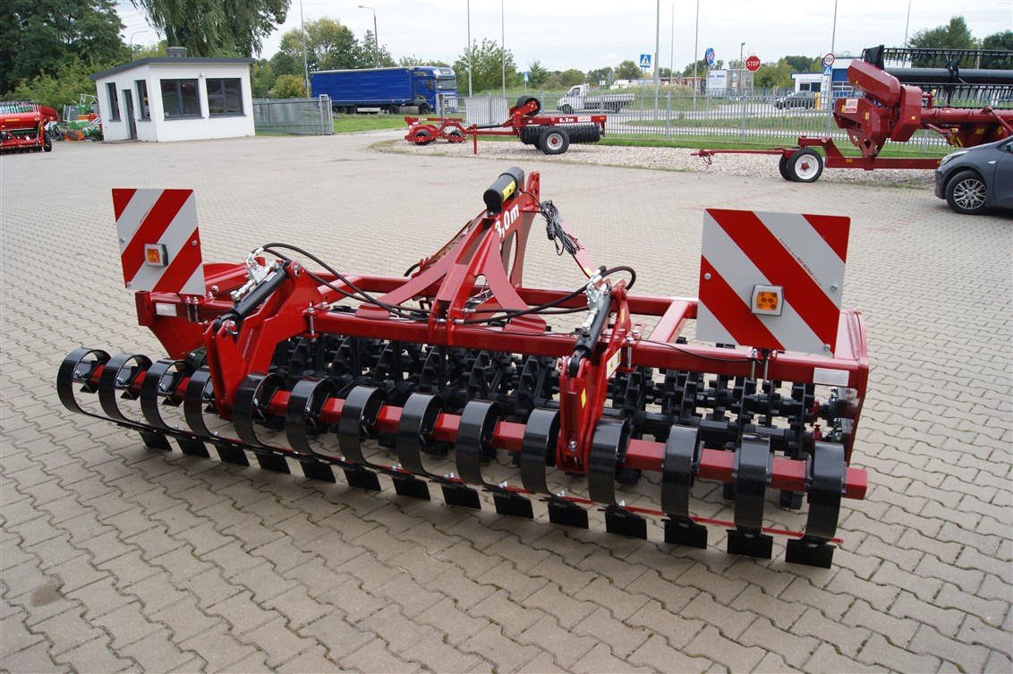 Lupus Crosskillwalze / Crosskill roller / Rouleau tandem avant Crosskill / Rodillo tándem delantero Wał przedni tandem Crosskill 3 m - Mezőgazdasági hengerek: 2 kép. Lupus Crosskillwalze / Crosskill roller / Rouleau tandem avant Crosskill / Rodillo tándem delantero Wał przedni tandem Crosskill 3 m - Mezőgazdasági hengerek: 2 kép.