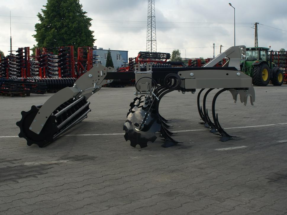 Új Kultivátor ROLEX Flügelschargrubber / Stubble cultivator / Dechaumeur à dents / Стерневой культиватор / Agregat podorywkowy 3 m: 8 kép. Új Kultivátor ROLEX Flügelschargrubber / Stubble cultivator / Dechaumeur à dents / Стерневой культиватор / Agregat podorywkowy 3 m: 8 kép.