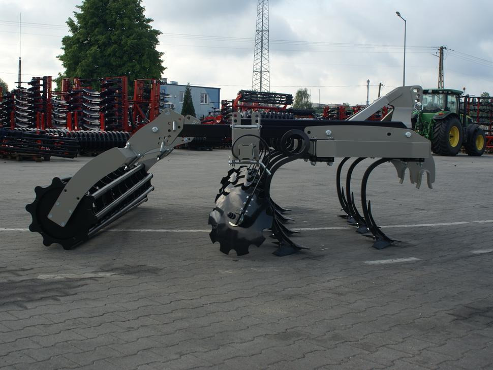 Új Kultivátor ROLEX Flügelschargrubber / Stubble cultivator / Dechaumeur à dents / Стерневой культиватор / Agregat podorywkowy 3 m: 7 kép. Új Kultivátor ROLEX Flügelschargrubber / Stubble cultivator / Dechaumeur à dents / Стерневой культиватор / Agregat podorywkowy 3 m: 7 kép.