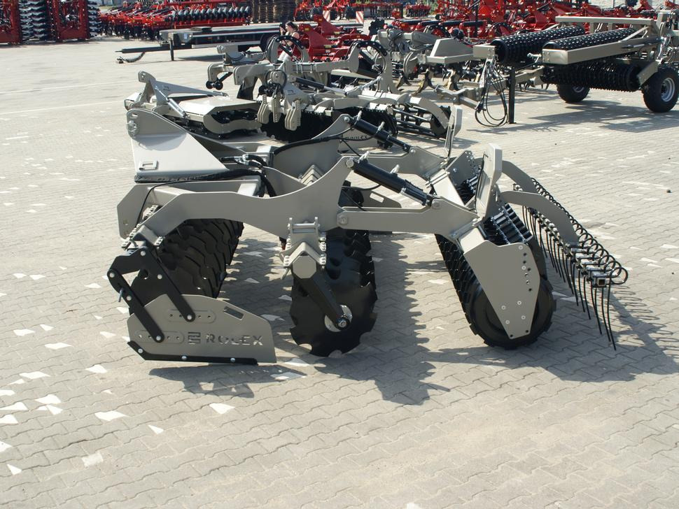 Új Tárcsás borona ROLEX Scheibenegge / Discs harrow / Dechaumeur à disques / Erpice a dischi / Дисковая борона / Brona talerzowa 3 m: 16 kép.