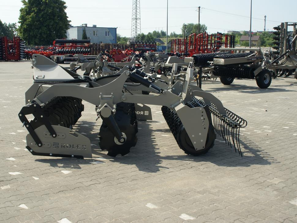 Új Tárcsás borona ROLEX Scheibenegge / Discs harrow / Dechaumeur à disques / Erpice a dischi / Дисковая борона / Brona talerzowa 3 m: 15 kép.