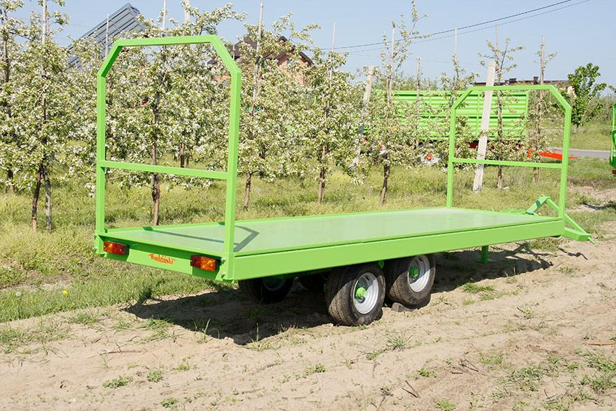 Wodziński Plattform für Obstbau / Orchard platform / Plateau de verger / Platforma sadownicza - Mezőgazdasági platós pótkocsi: 2 kép. Wodziński Plattform für Obstbau / Orchard platform / Plateau de verger / Platforma sadownicza - Mezőgazdasági platós pótkocsi: 2 kép.