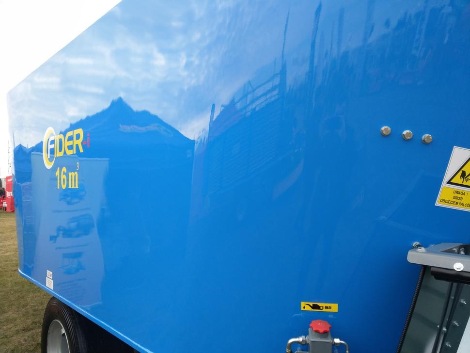 Új Etetőkocsi ZAMET Futtermischwagen / Feed mixer / Melangeuse / Carro miscelatore / Vagoneta de alimentación /Кормораздатчик / Wóz paszowy 16 m3: 11 kép. Új Etetőkocsi ZAMET Futtermischwagen / Feed mixer / Melangeuse / Carro miscelatore / Vagoneta de alimentación /Кормораздатчик / Wóz paszowy 16 m3: 11 kép.