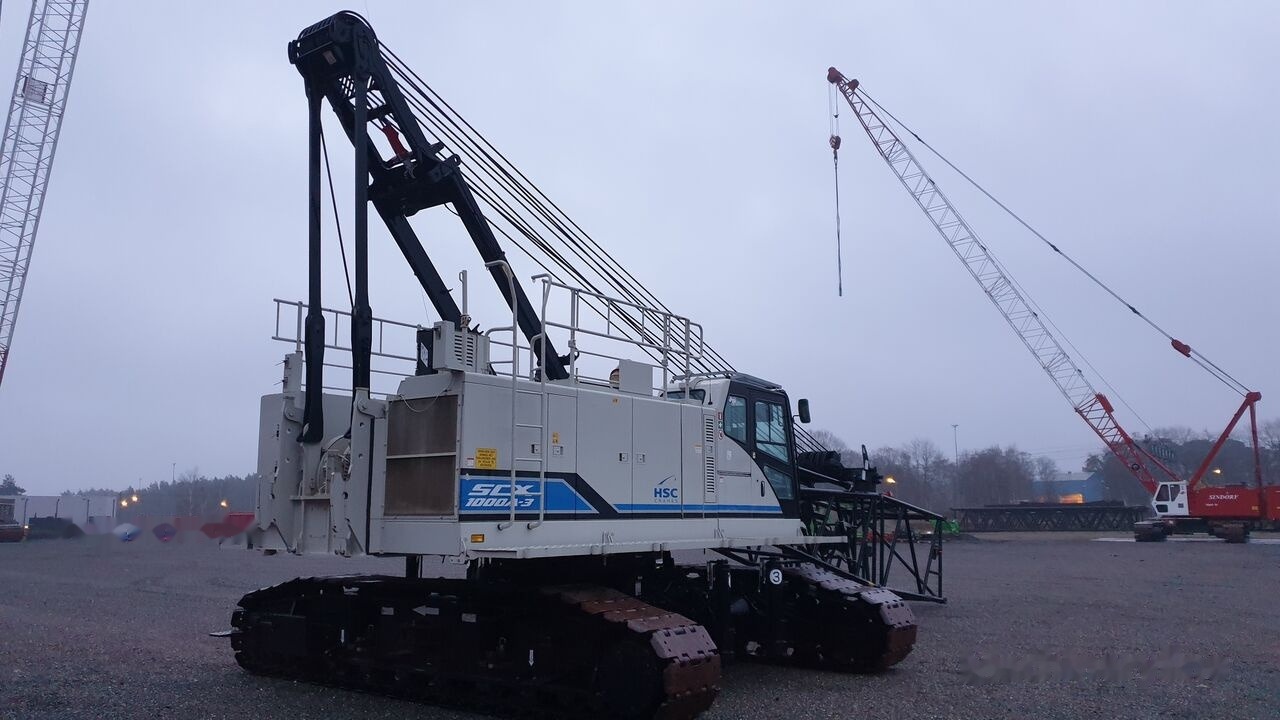 Hitachi-Sumitomo SCX 1000A-3 - Lánctalpas daru: 3 kép. Hitachi-Sumitomo SCX 1000A-3 - Lánctalpas daru: 3 kép.
