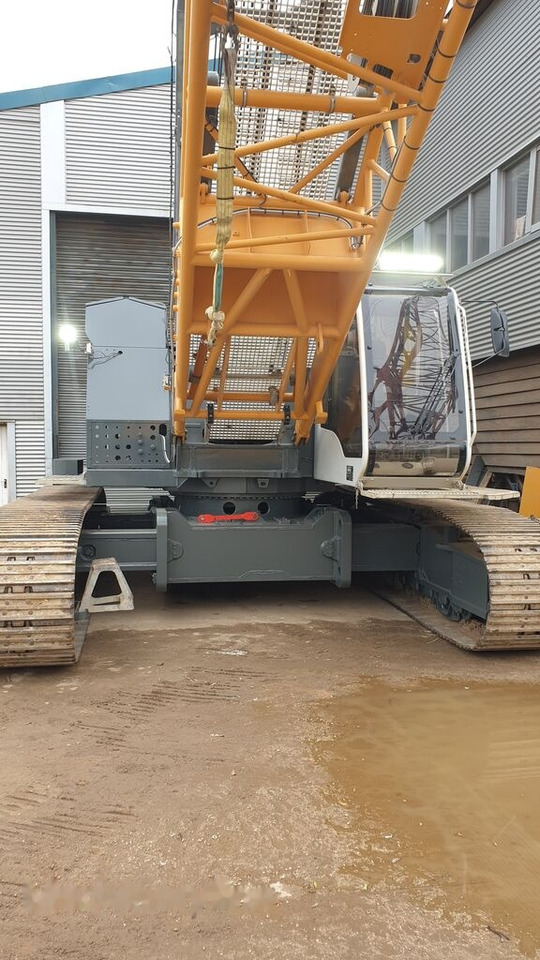 Liebherr HS 8100 HD - Lánctalpas daru: 2 kép. Liebherr HS 8100 HD - Lánctalpas daru: 2 kép.