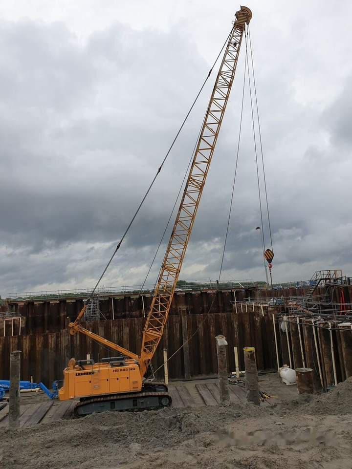 Liebherr HS 885 HD - Lánctalpas daru: 4 kép. Liebherr HS 885 HD - Lánctalpas daru: 4 kép.