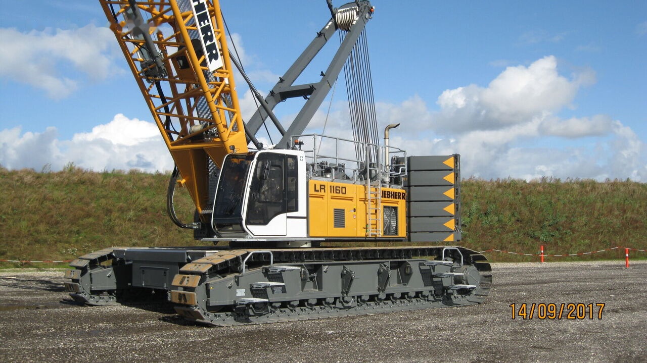 Liebherr LR 1160 - Lánctalpas daru: 3 kép. Liebherr LR 1160 - Lánctalpas daru: 3 kép.