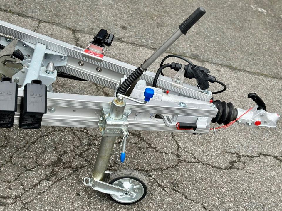 Fitzel EURO-TRANS 35-21/48 X // BLACK EDITION 2025 HSW - Pótkocsi autószállító: 4 kép. Fitzel EURO-TRANS 35-21/48 X // BLACK EDITION 2025 HSW - Pótkocsi autószállító: 4 kép.