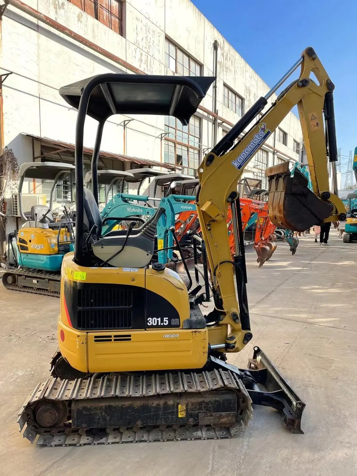 Best Value! CATERPILLAR 301.5 - Minikotró: 5 kép. Best Value! CATERPILLAR 301.5 - Minikotró: 5 kép.