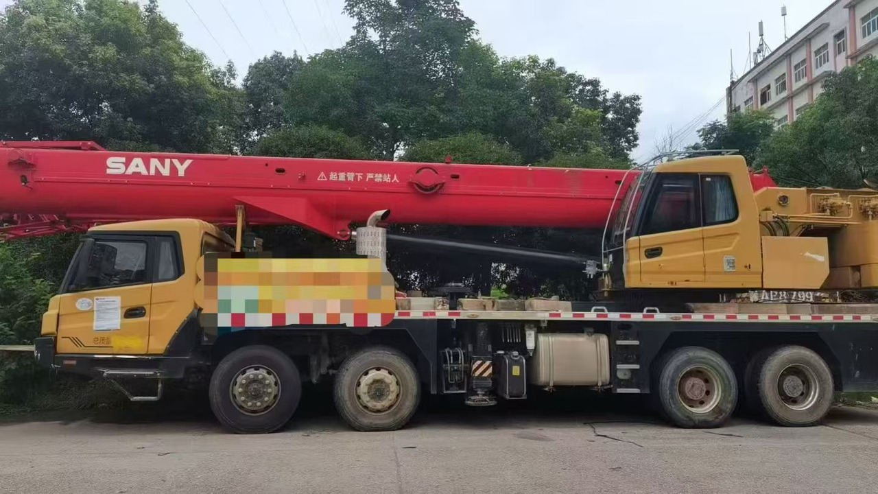 SANY SANY SANY - Autódaru: 2 kép. SANY SANY SANY - Autódaru: 2 kép.