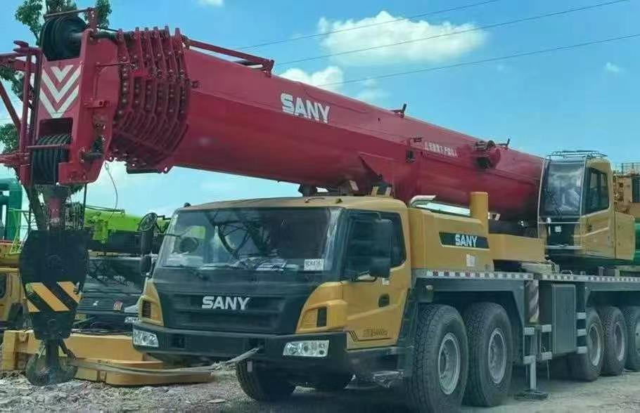 SANY STC100C - Autódaru: 1 kép. SANY STC100C - Autódaru: 1 kép.