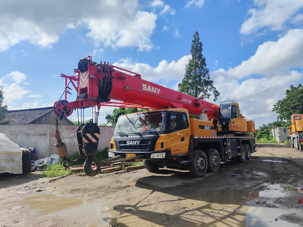SANY STC500E5 STC500C5 STC500S - Autódaru: 2 kép. SANY STC500E5 STC500C5 STC500S - Autódaru: 2 kép.