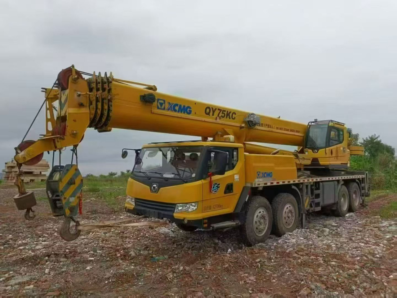 XCMG QY55KC - Autódaru: 1 kép. XCMG QY55KC - Autódaru: 1 kép.