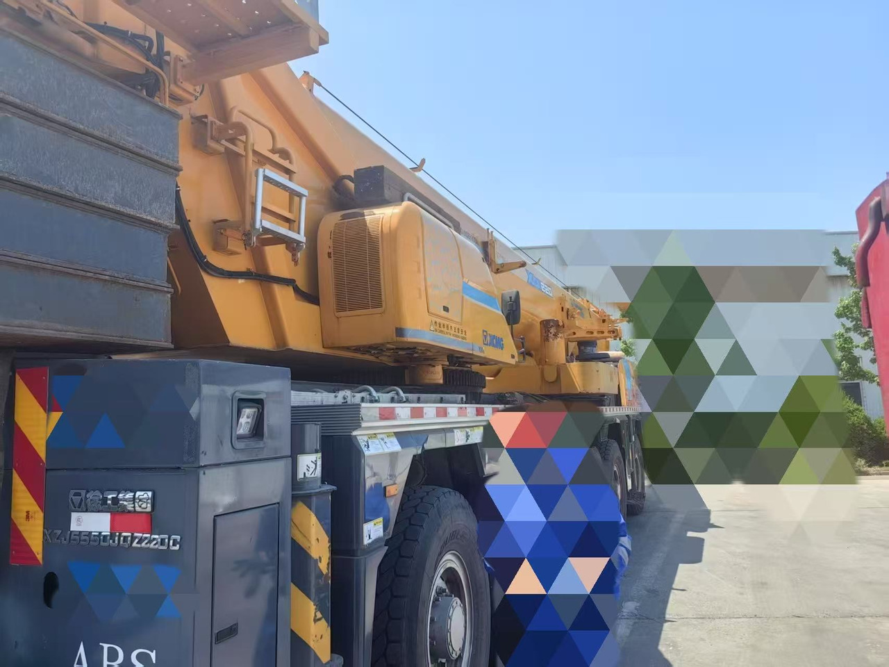 XCMG XCA130L7C - Terepjáró autódaru: 3 kép. XCMG XCA130L7C - Terepjáró autódaru: 3 kép.