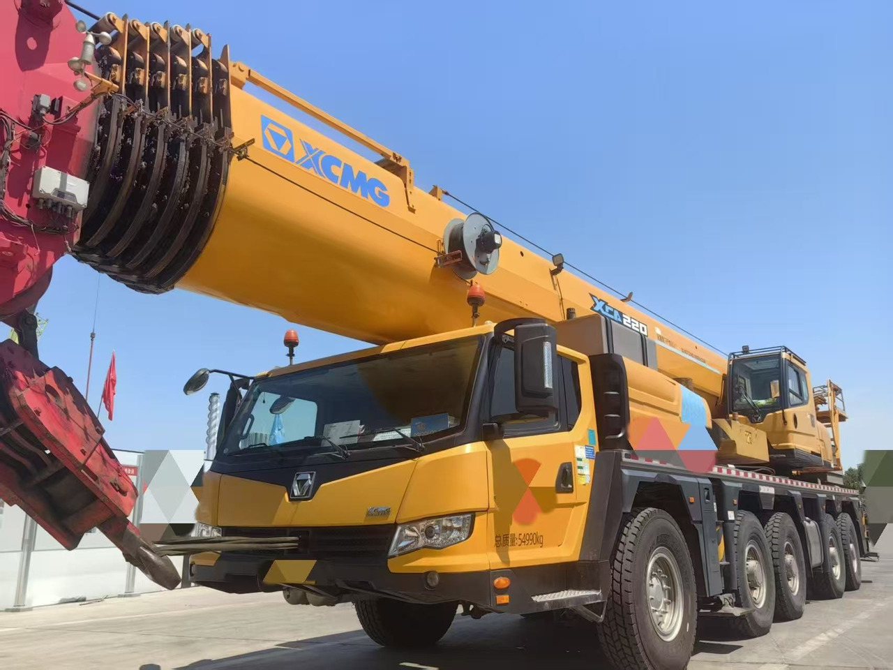 XCMG XCA130L7C - Terepjáró autódaru: 1 kép. XCMG XCA130L7C - Terepjáró autódaru: 1 kép.