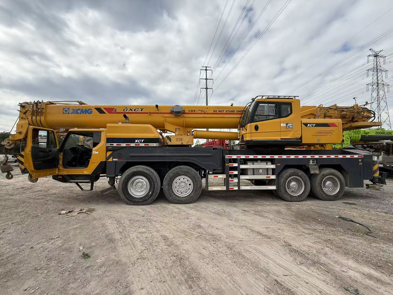 XCMG XCMG - Autódaru: 5 kép. XCMG XCMG - Autódaru: 5 kép.