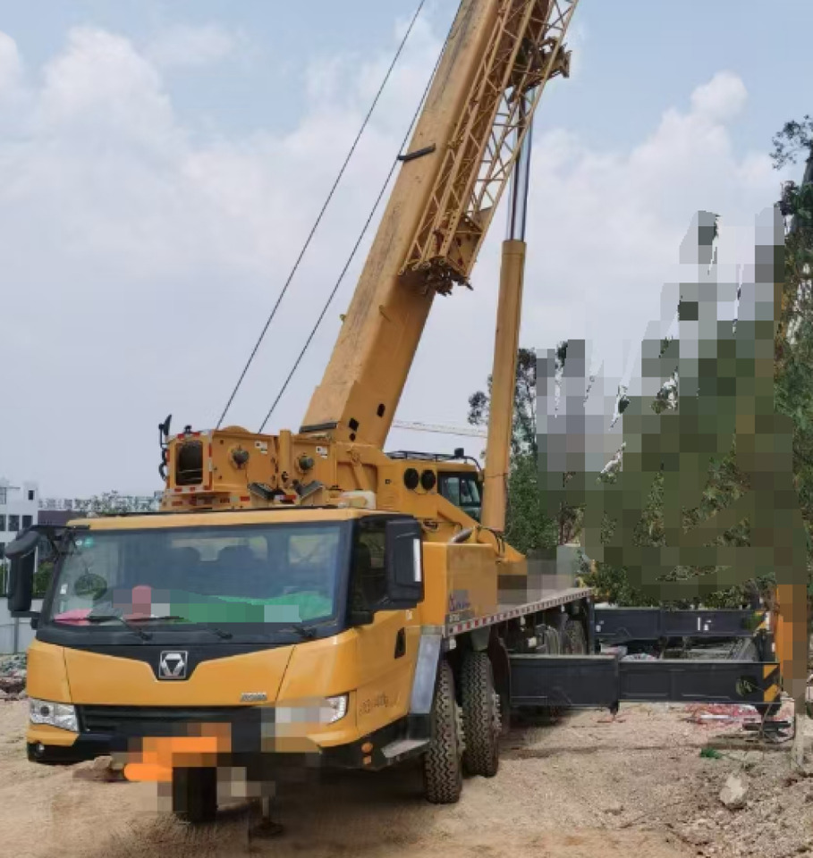 XCMG XCMG XCMG - Autódaru: 2 kép. XCMG XCMG XCMG - Autódaru: 2 kép.