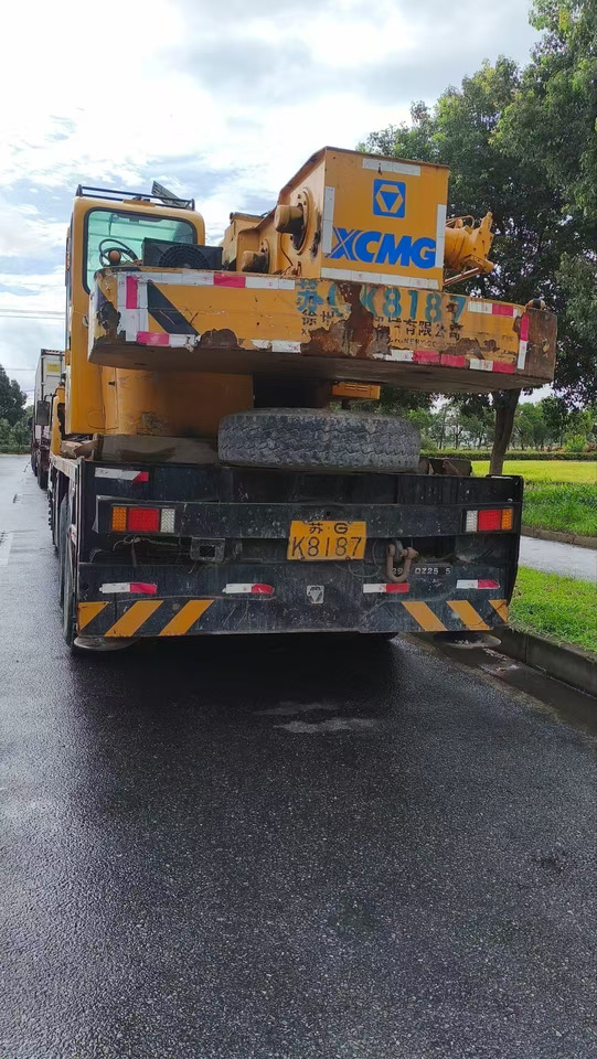 XCMG XCT250L5 - Autódaru: 2 kép. XCMG XCT250L5 - Autódaru: 2 kép.