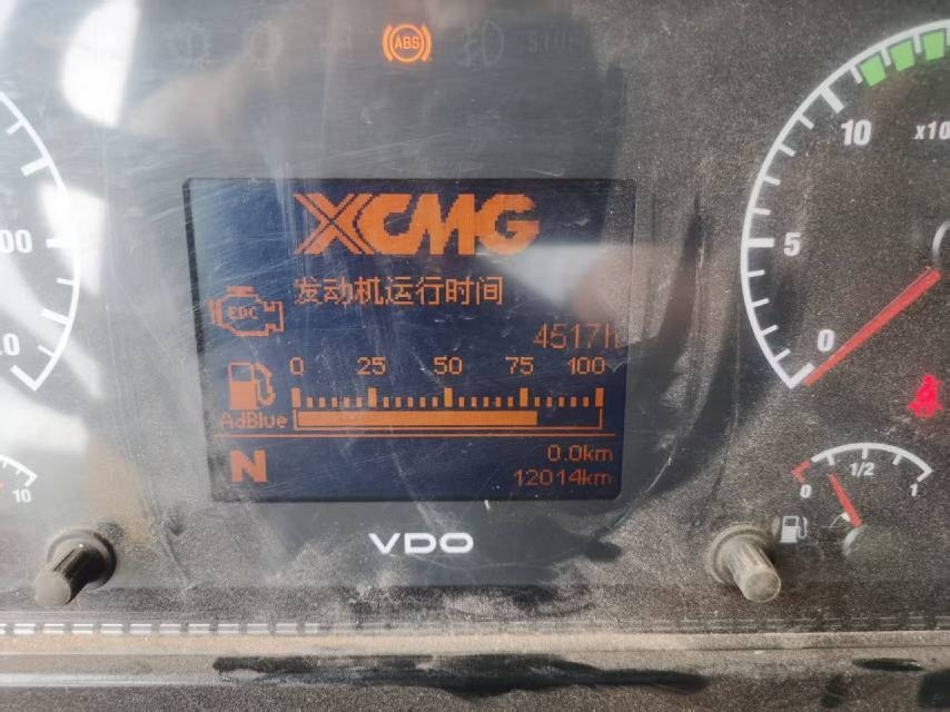 XCMG XCT40 - Autódaru: 4 kép. XCMG XCT40 - Autódaru: 4 kép.