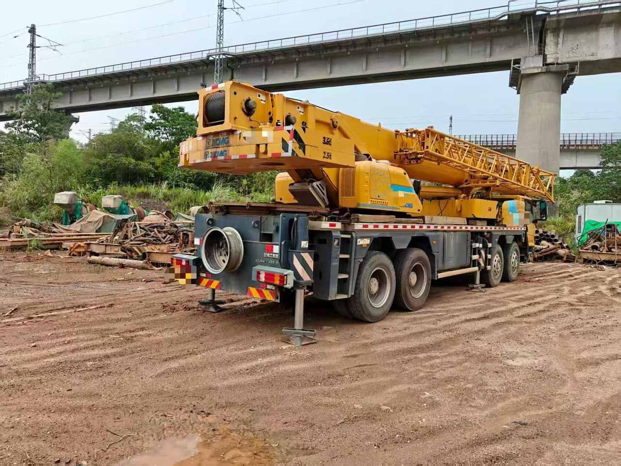 XCMG XCT60L5 - Autódaru: 3 kép. XCMG XCT60L5 - Autódaru: 3 kép.